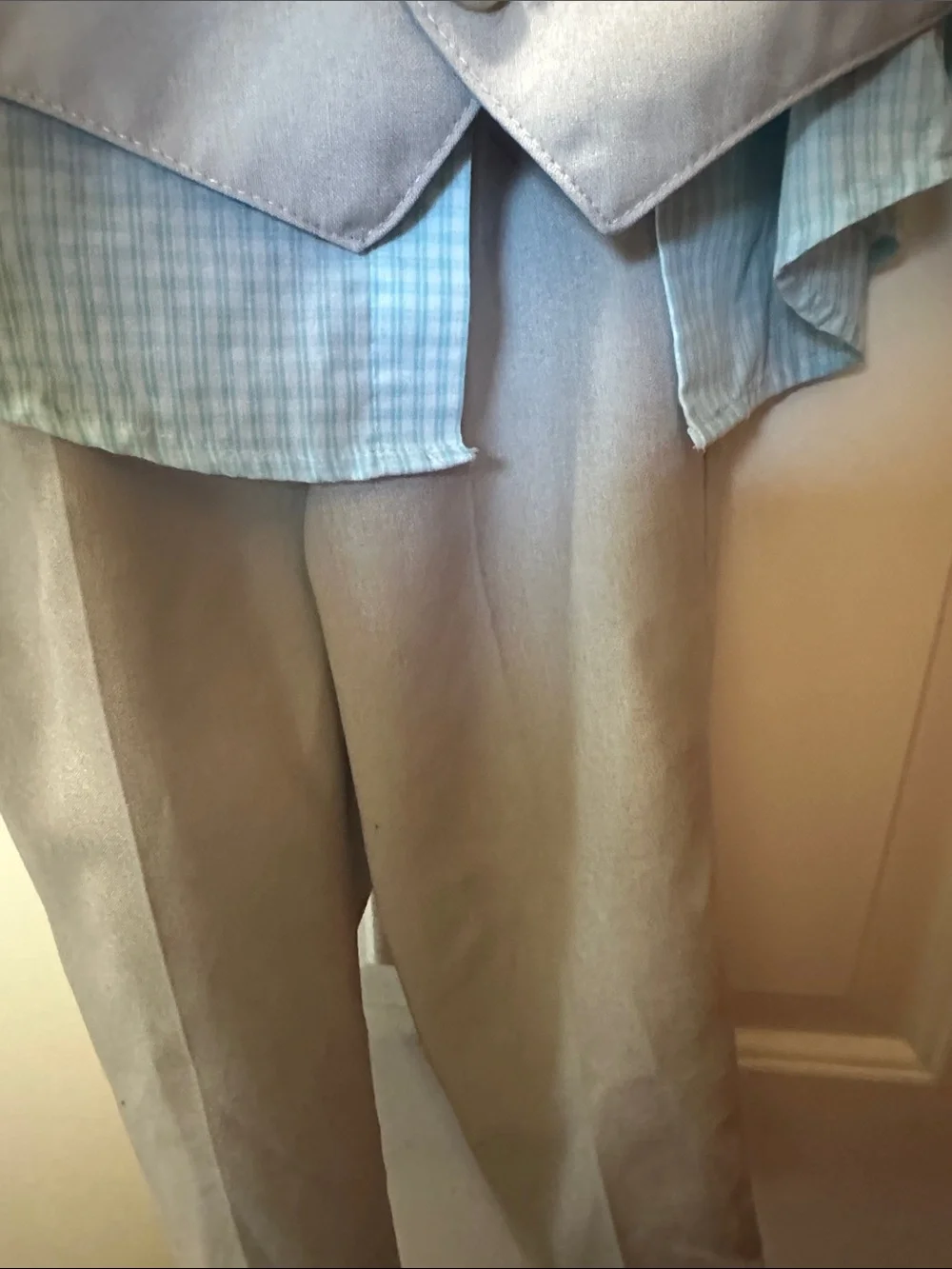 Izod Silver Vest with Blue Pocket Square